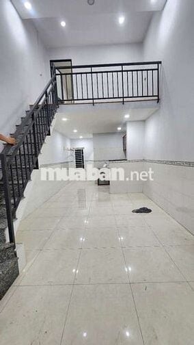 Cho thuê nhà mới sát MT Hiệp Bình. Chỉ 6,5tr vào ở ngay. Có ban công
