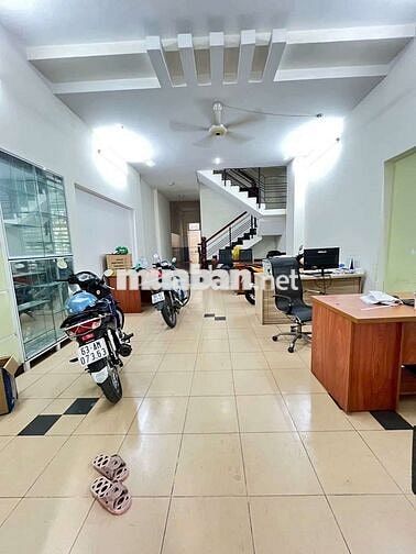 Nhà Khu Ao sen Aeon Tên Lửa DT 5x20. 4  Tấm 22 Tr sẵn nội thất