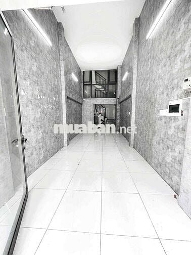 Cho thuê nhà đẹp Nguyễn Đình Chiểu Q3 – Trệt 4 Lầu, Giá 40 triệu tl