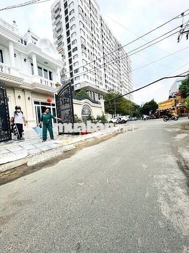 HIẾM GIÁ TỐT ĐẤT MẶT TIỀN XÂY DỰNG TỰ DO NGAY PHẠM VĂN ĐỒNG