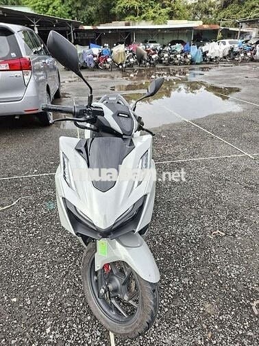 Cần bán xe vario 160 xám xi măng