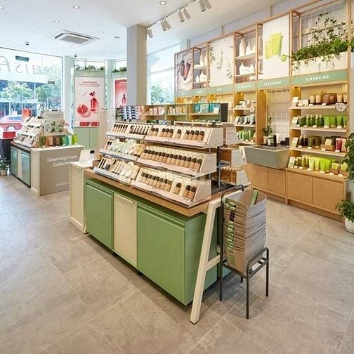 Tuyển người phụ bán hàng các khu vực 