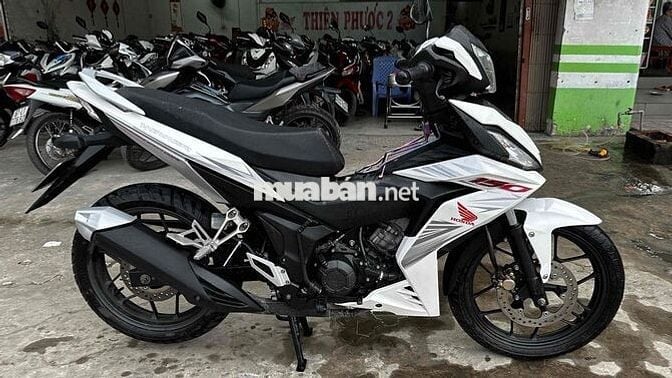 Honda Winner 150 trắng đen 2017 ( hỗ trợ góp )