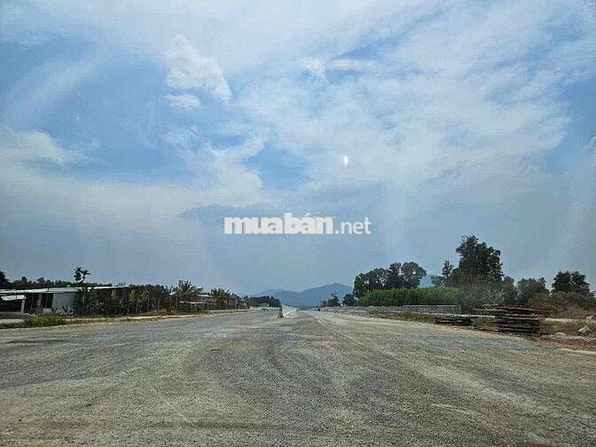 Bán 3400m Hồ Tràm gần trung tâm thị trấn cách biển Hồ Tràm 5km