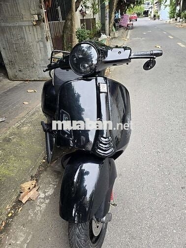 Vespa GTS 150