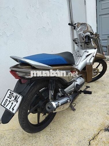 Xe honda tay ga.đời mới có Fi.còn mới toanh