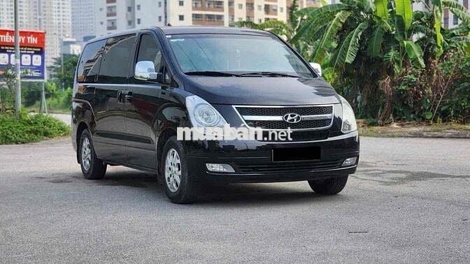 Hyundai Starex 2015 2.5D MT - 200000 km