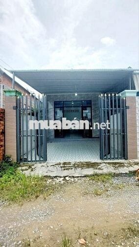 Bán gấp căn nhà 110m2 Củ Chi 870 triệu SHR Xã Tân Thông Hội, Chủ Bể Nợ