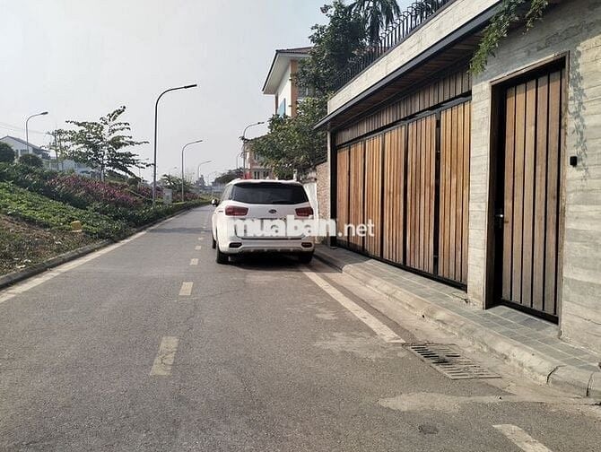 SIÊU HIẾM BÁN ĐẤT MẶT PHỐ TẶNG NHÀ 3.5 TẦNG PHỐ NGỌC THỤY 238M2 - MT6M