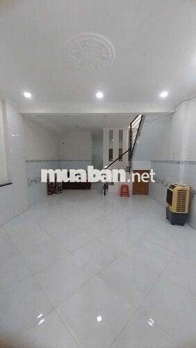 Em chin chu cần cho thuê gấp khu vực chợ binh long.Bình Tân