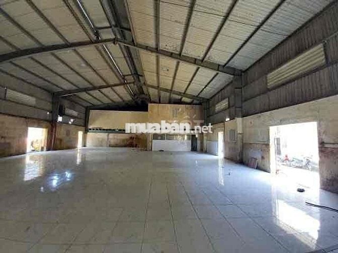 Cho thuê kho, xưởng 1100m2 gần Quốc Lộ 22