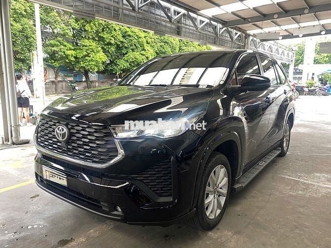 (Xe Hãng) Toyota Innova Cross 2.0AT 2025 - 4600 km