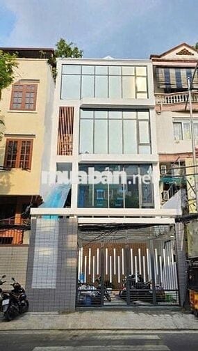 SIÊU HIẾM  - 22A Lê Trung Nghĩa- nhà ốp kính có gara siêu rộng