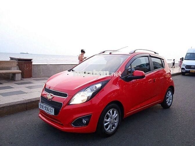 Chevrolet Spark 2014 LTZ 1.0 AT - 35000 km