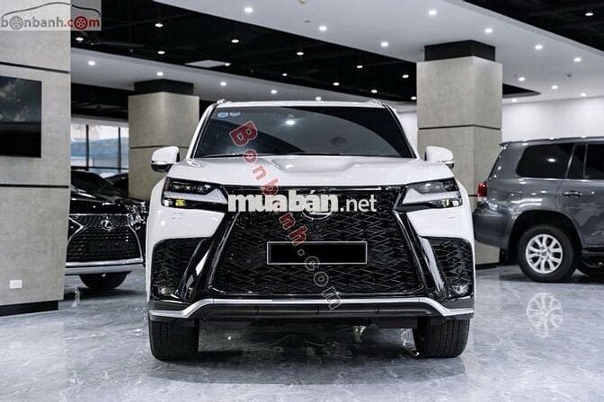 Lexus LX 600 F-Sport 2023 - 8 Tỷ 250 Triệu