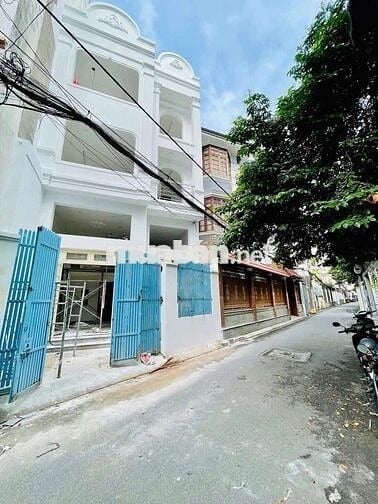 Nhà 4 tầng 6x15m gần  sân bay TSN