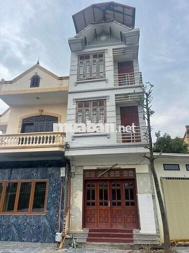 Cho thuê nhà 45m² tổ 2 Phúc Lợi, Long Biên – Đường rộng, có vỉa hè