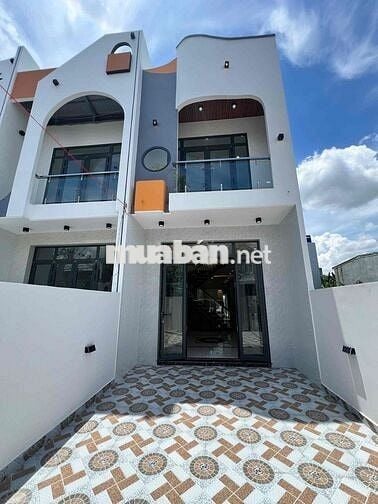 Bán nhà 1t1l giá 1tỷ450 ở gần KCN Cầu Tràm Long An