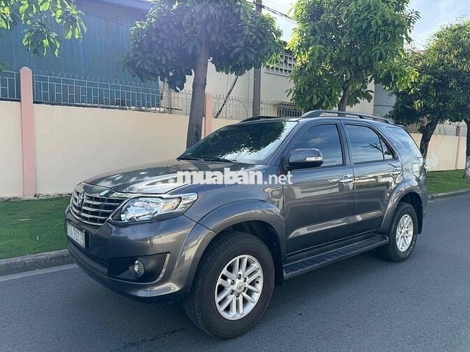 Toyota Fortuner 2014 tự động gd cực đẹp rẻ sẵn đi