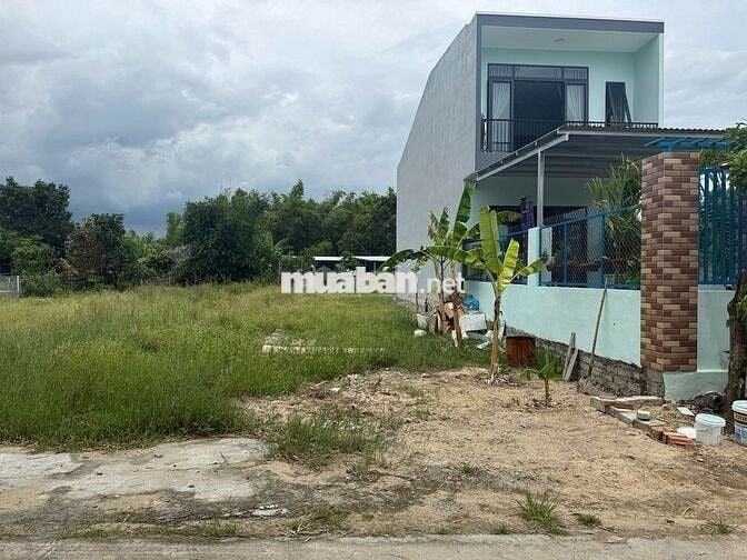 Đất Hòa Quý - diện tích lớn - cần bán gấp