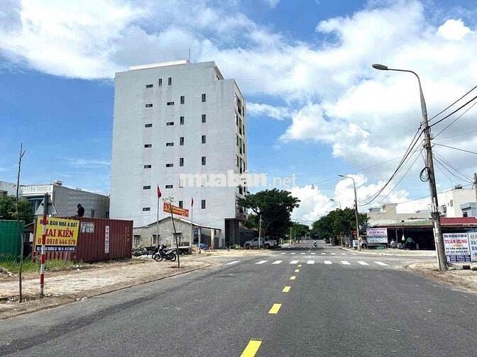 Lô đất đường 10m5 Nguyễn Thần Hiến trục thông bãi tắm Đông Hải Ngũ Han
