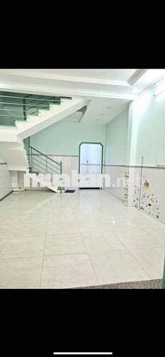 nhà 1 lầu 2pn 2wc có sân còn mới đ 47