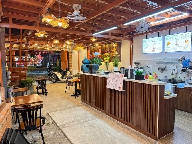 SANG QUÁN CAPHE MẶT TIỀN ĐƯỜNG PHAN XÍCH LONG, PHÚ NHUẬN 