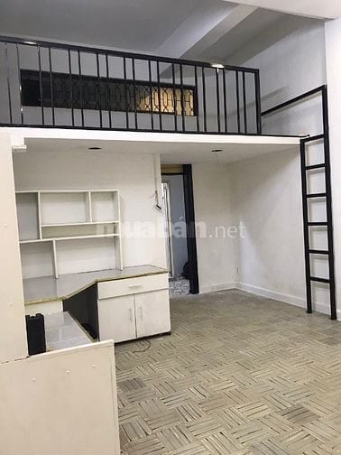 Cho thuê nhà riêng Q5, chân cầu Chà Và, diện tích 50 m2, 1 gác, 3,9tr