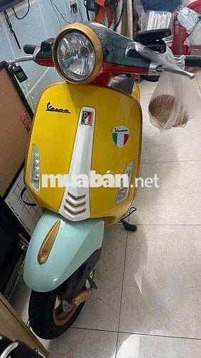 Xe Vespa Primevera đời 2015 một đời chủ.