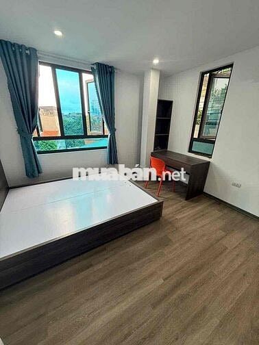 CCMN PHỐ DƯƠNG QUẢNG HÀM. RỘNG 33M2. THANG MÁY. GIÁ 6Tr2