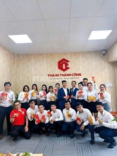 Cần gấp 3 bạn bán hàng, hành chính, lương 9tr, đi làm ngay, quận 10.