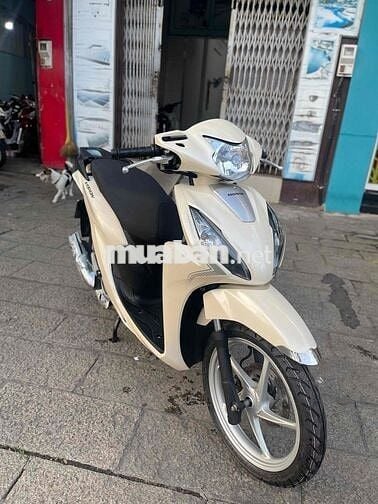Vision Bản Cao Cấp Bánh Lớn Chính Chủ 12/2023