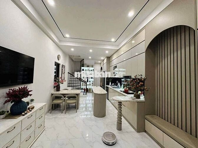 Chính chủ cần bán nhà 50m,4t tại Trần Phú ,nhà mặt phố chỉ nhỉnh 13 tỷ