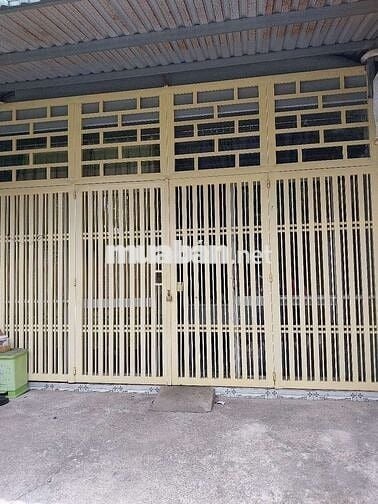 Nhà liền kề măt tiền đường ,sân vườn rộng thoáng mát yen tinh giá 3tr