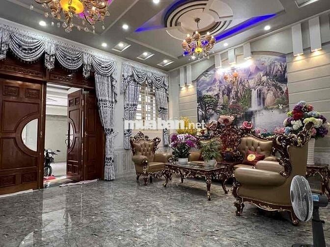 BIỆT THỰ 3 TẦNG – MẶT TIỀN VỊ TRÍ VIP NGAY METRO Q12, CHỦ GẤP BÁN