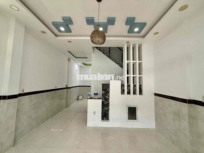 nhà 4,5x12m trệt 2 lầu 3 phòng ngủ 2wc, gần eon Tân Phú hẻm xe hơi