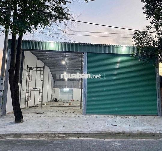 Cho thuê kho xưởng 300m2 Phú Tân, Thành Phố Mới