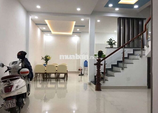 Cho thuê nhà nguyên căn 1 trệt 1 lầu, hẻm xe hơi dt 6×12 có 2pn,2wc