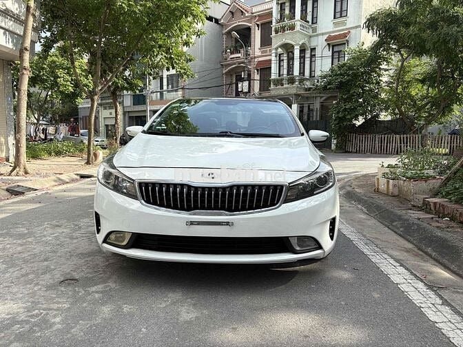 Kia Cerato 2017 1.6 AT - 90000 km