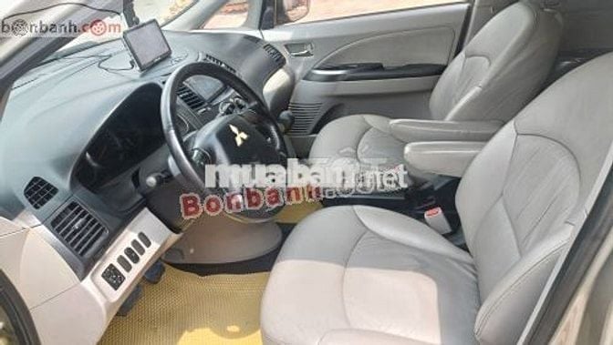 Mitsubishi Grandis 2.4 AT 2006 - 199 Triệu