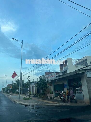 148m2 Mặt tiền tỉnh lộ 52, xây nhà làm sân vườn, sổ đỏ đầy đủ