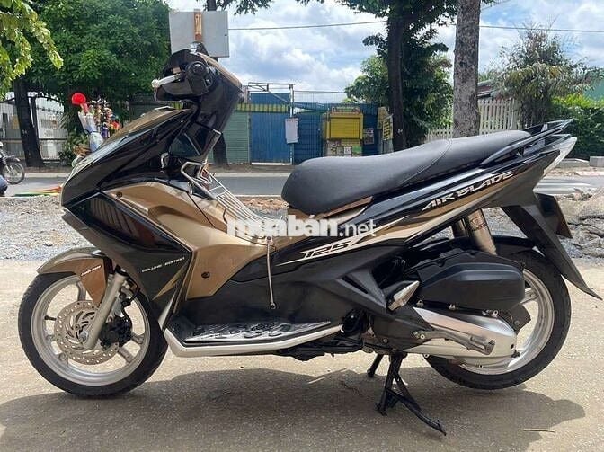 Honda Air Blade Đời 2014 Màu Vàng Đen, Máy Zin