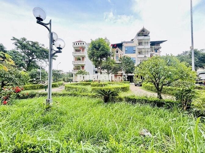 Bán gấp đất Đấu giá Đông Mỹ Liên Ninh trục chính kinh doanhgiá 11.5 tỷ