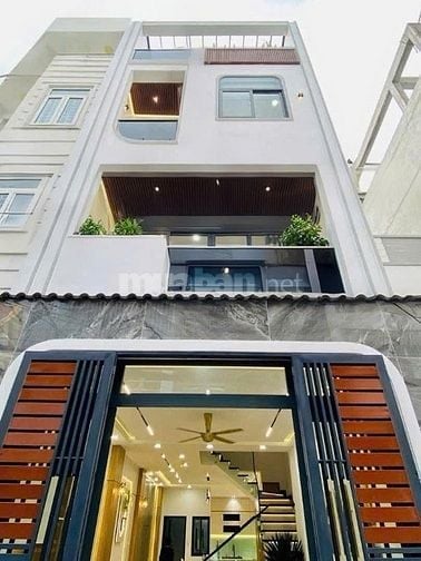 Chủ nhà kẹt nợ bán gấp nhà Lạc Long Quân Quận 11 – giá 4 tỷ800
