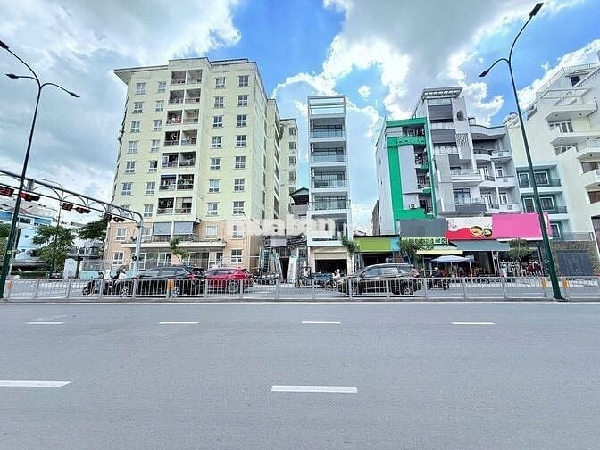 MẶT TIỀN DƯƠNG QUẢNG HÀM 5X14M NHÀ MỚI XÂY NẰM NGAY NGÃ TƯ CỰC ĐẸP.