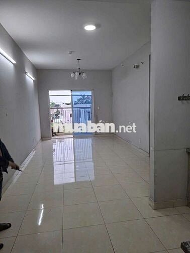 Cho thuê Chung cư. Qk7. 2pn 2wc. Nhà trống và Full nội thất
