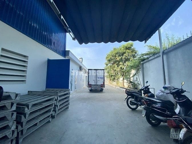 Bán kho xưởng 2.000m² (1.500m² thổ cư) Đức Hòa Long An, giá bán: 35 tỷ