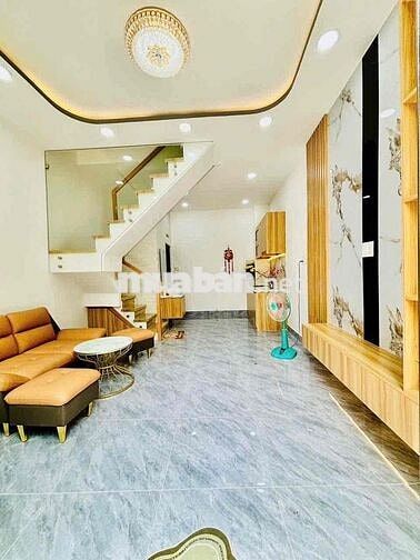 QUẬN 6 , 2 PN DỌN VÀ Ở NGAY CHỈ HƠN 3 TỶ