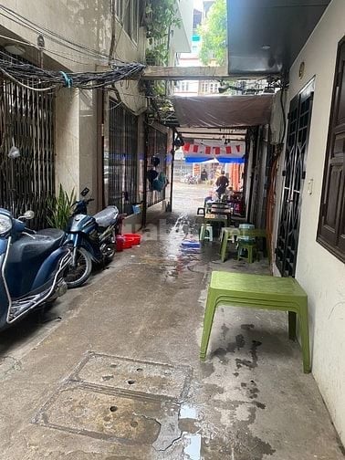 Chính chủ bán nhà 5 tầng sát mặt phố   Quốc Tử Giám hơn 4 tỷ!!