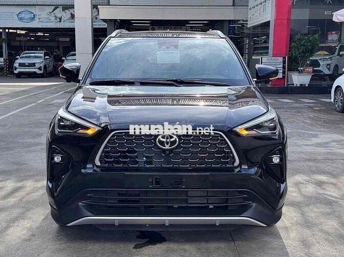 Toyota Yaris Cross 2025 xe cũ chưa lăn bánh giá rẻ